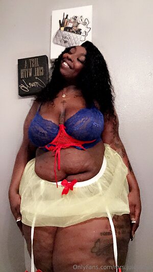 mrs juicyfruit Nude Leaked Photo #9