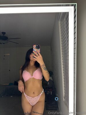 msnastiiii Nude Leaked Photo #5
