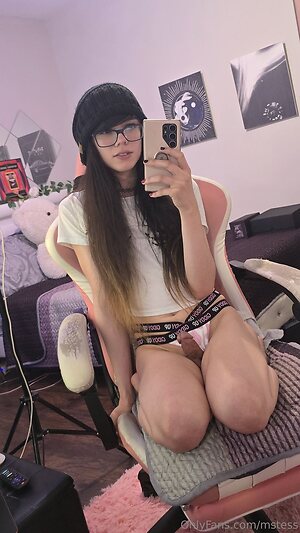 mstess Nude Leaked Photo #14
