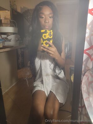 munromoans Nude Leaked Photo #25