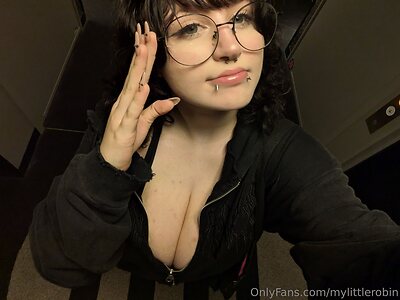 mylittlerobin Nude Leaked Photo #33