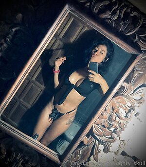 naughty skull Nude Leaked Photo #29