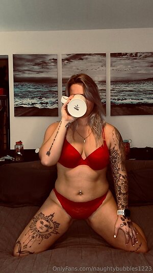 naughtybubbles1223 Nude Leaked Photo #15