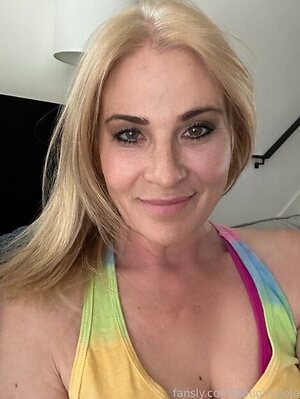 naughtyjojo1 Nude Leaked Photo #10