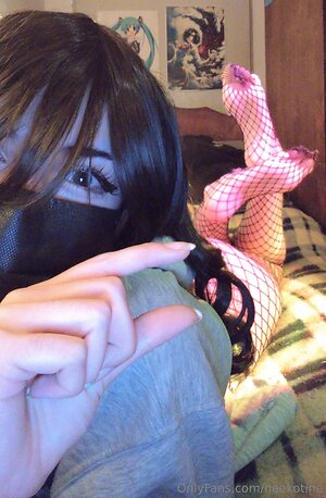neekotine Nude Leaked Photo #17