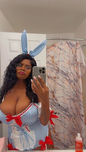 nerdynaomi Nude Leaked Photo #14