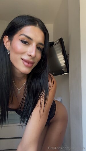 nikycerini Nude Leaked Photo #8