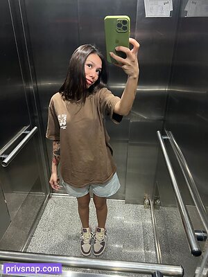 ninaneedsin Nude Leaked Photo #18