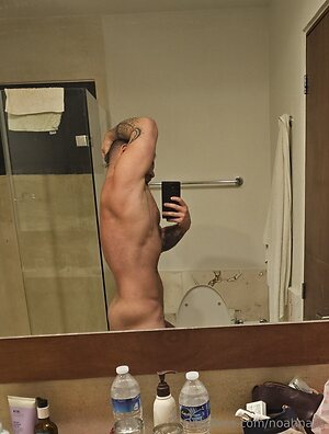 noahnails Nude Leaked Photo #16