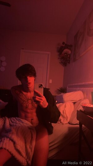 notgavinn Nude Leaked Photo #2