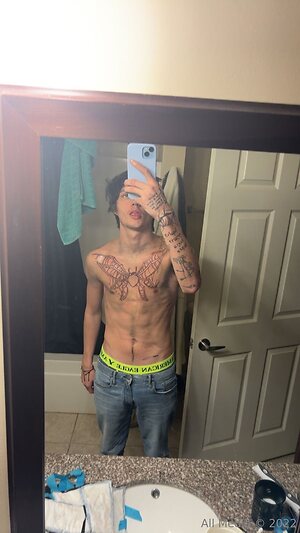 notgavinn Nude Leaked Photo #11