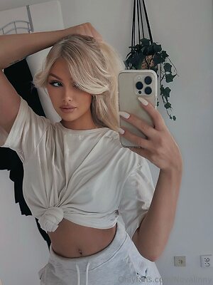 novalinny Nude Leaked Photo #12