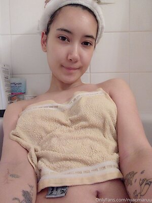 nyaomaruu Nude Leaked Photo #11