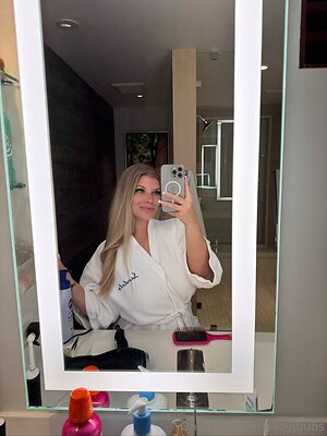 okayjuubs Nude Leaked Photo #3