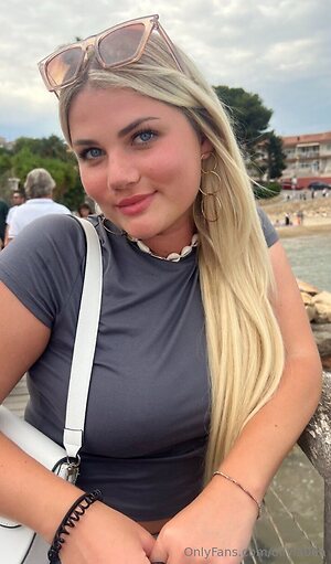olivia06a Nude Leaked Photo #2