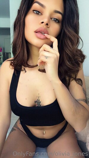 olivia jones2 Nude Leaked Photo #11