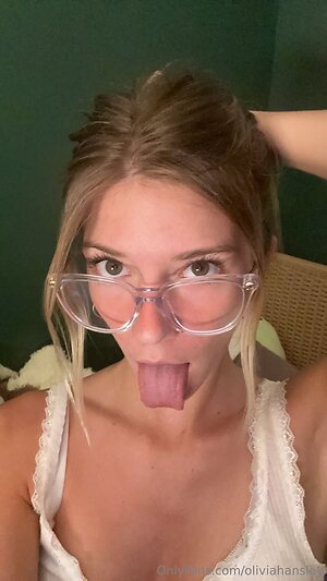 oliviahansley Nude Leaked Photo #16