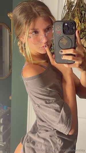 oliviahansley Nude Leaked Photo #35