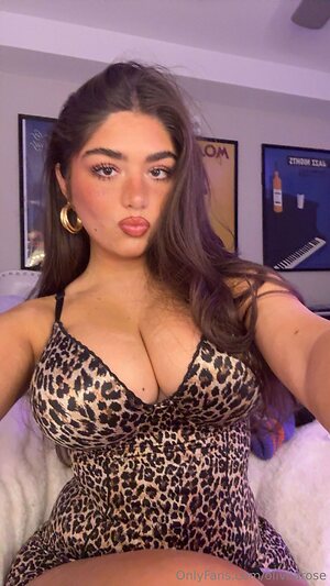 oliviiarose Nude Leaked Photo #18