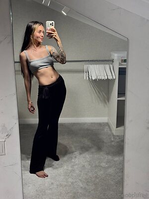 oooopsfree Nude Leaked Photo #4