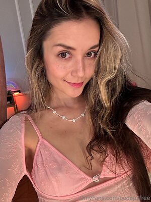 oooopsfree Nude Leaked Photo #27
