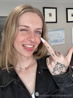 paigewright Nude Leaked Photo #3