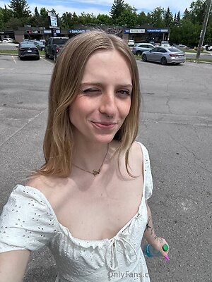 paigewright Nude Leaked Photo #5