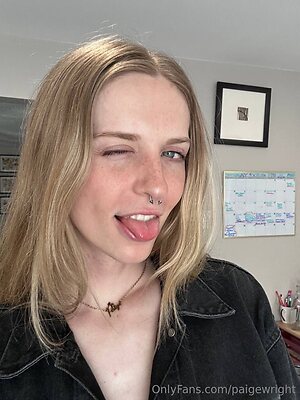 paigewright Nude Leaked Photo #9
