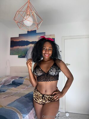 pamela hottie Nude Leaked Photo #2