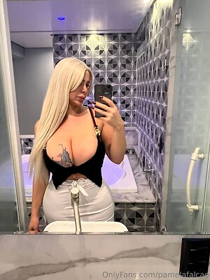 pamelafalcao Nude Leaked Photo #6
