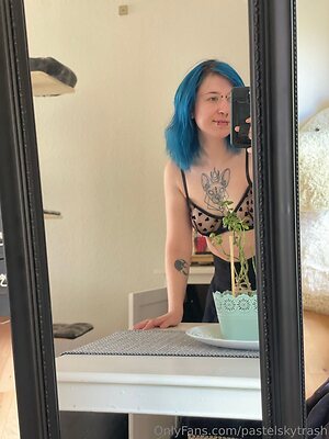 pastelskytrash Nude Leaked Photo #13