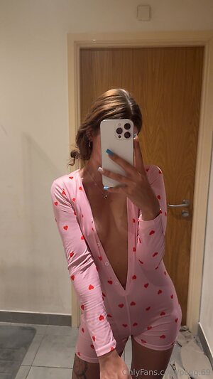 pcgq 69 Nude Leaked Photo #15