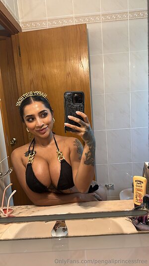 pengaliprincessfree Nude Leaked Photo #18