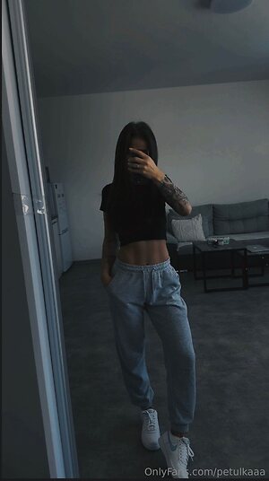 petulkaaa Nude Leaked Photo #16