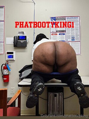 phatbootyking Nude Leaked Photo #3