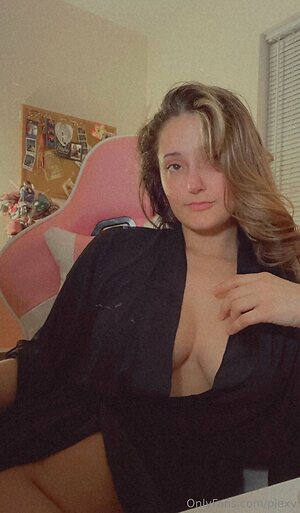 piexv Nude Leaked Photo #37