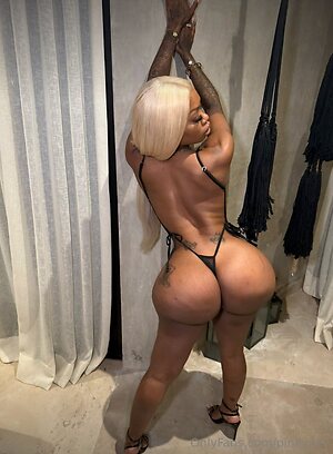 pinkyxxx Nude Leaked Photo #7