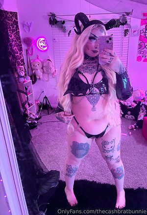 pixelbunniee Nude Leaked Photo #8
