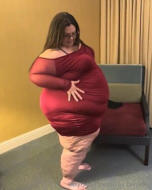 plump paradise Nude Leaked Photo #14