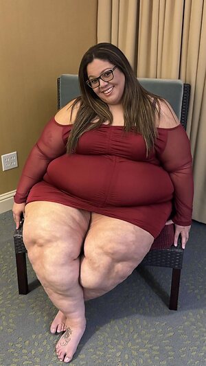 plump paradise Nude Leaked Photo #21