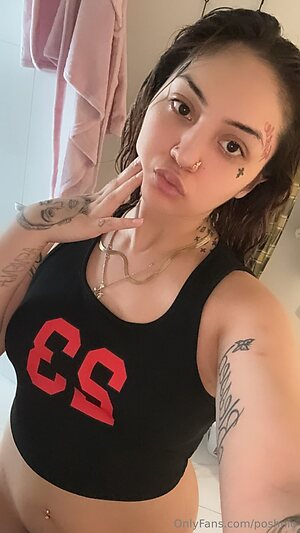 poshnio Nude Leaked Photo #9