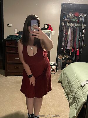 preg mom of twins Nude Leaked Photo #10