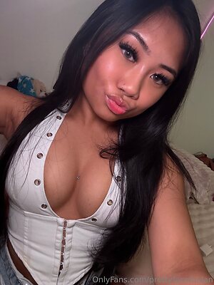 prettyfacemulan Nude Leaked Photo #7