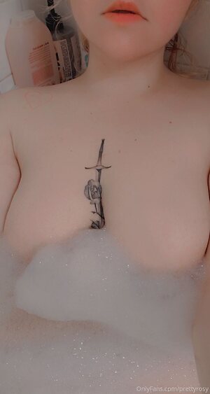 prettyrosy Nude Leaked Photo #16