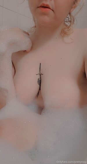 prettyrosy Nude Leaked Photo #18