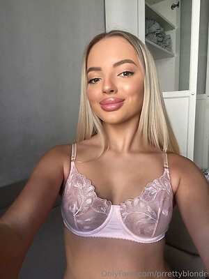 prrettyblonde Nude Leaked Photo #7