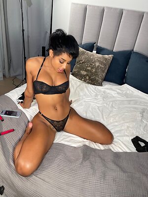 qimmahrussofree Nude Leaked Photo #21