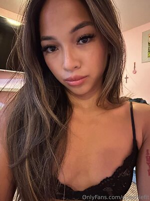 queeniefit Nude Leaked Photo #19