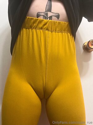 rad rosie rue Nude Leaked Photo #8