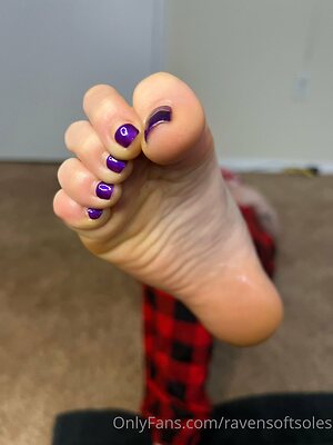 ravensoftsoles Nude Leaked Photo #2